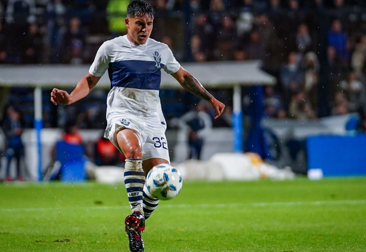 Luciano G&oacute;mez y uno de los pocos partidos que jug&oacute; en Gimnasia.