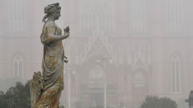 neblinas, nubes y frio: arranca una semana inestable en la plata y asi estara el clima