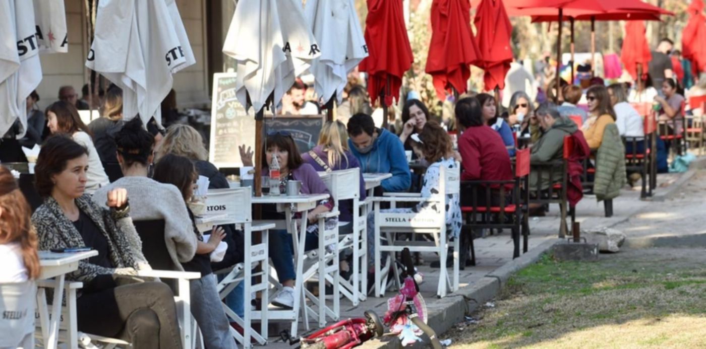 feriado en Plaza Islas Malvinas