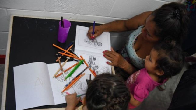 abriran un espacio recreativo para nenes que viven con sus mamas en una carcel de la plata