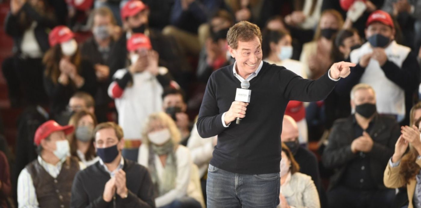 Acto cierre de campaña de Santilli y Garro