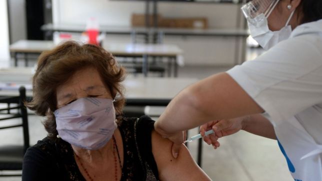 los ministros de salud de todo el pais respaldaron la campana de vacunacion