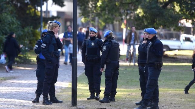 ¿como siguen las chicas apunaladas en parque saavedra por un hombre en bicicleta?