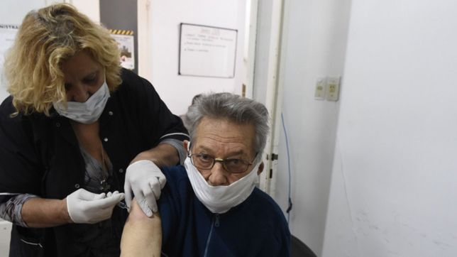 por la llegada del frio, cambian los puntos de vacunacion en la plata