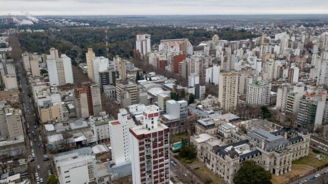 por la crisis y los aumentos, 4 de cada 10 platenses deben mas de un mes de expensas