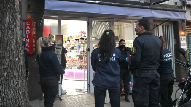 terror en un kiosco del centro platense: balearon a quemarropa al encargado para robarle