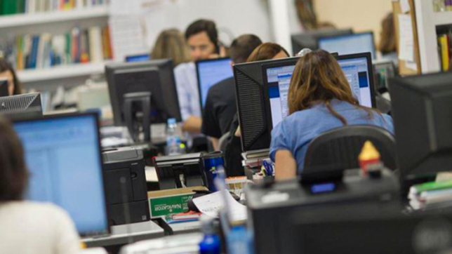 los estatales aceptaron la oferta de provincia y recibiran un 35% de aumento salarial