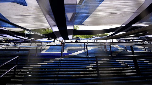 la aprevide le aplico derecho de admision a otro grupo de barras de gimnasia