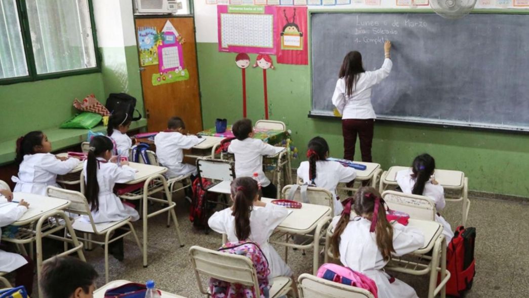 María Eugenia Vidal dijo que no le pagará el bono a los docentes por la cláusula gatillo