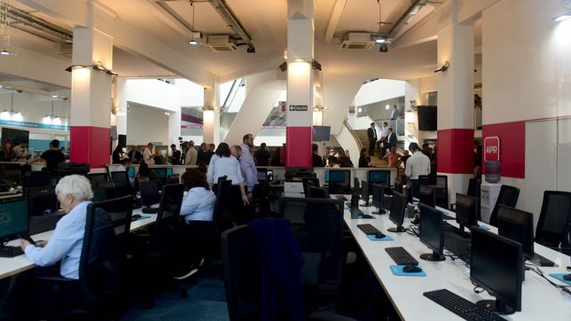 el cam no atiende al publico este sabado y quienes tenian turno deberan reprogramarlo