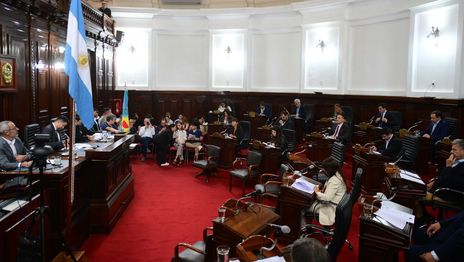 Un proyecto podría habilitar que jóvenes de 18 años sean concejales en la provincia Un proyecto podría habilitar que jóvenes de 18 años sean concejales en la provincia