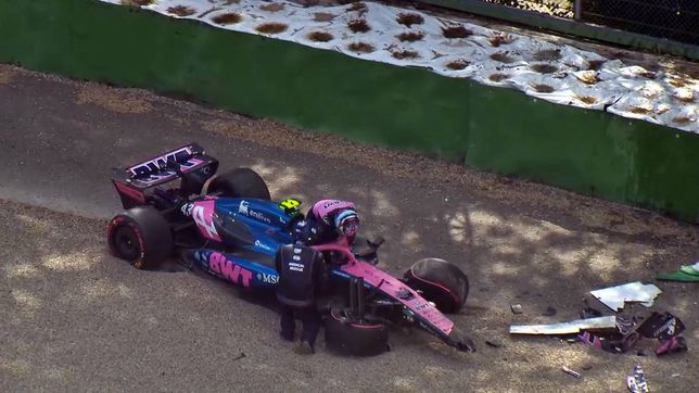 colapinto toco la tierra, perdio el control de su alpine y tuvo un impactante choque en imola