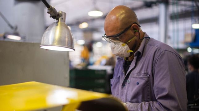 coronavirus: el gobierno prorrogo por 60 dias la prohibicion de despidos