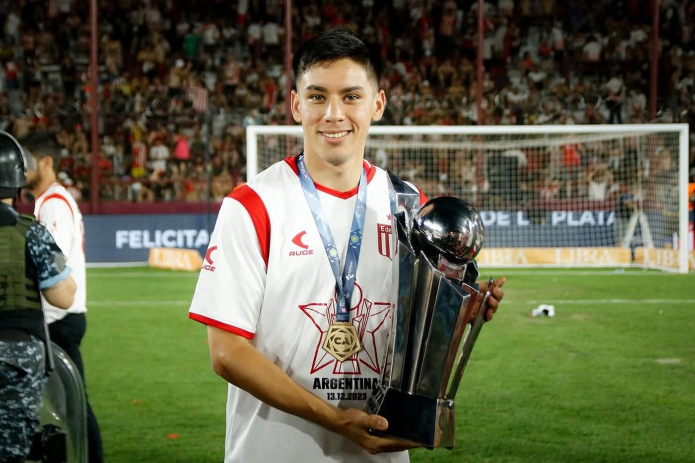Gonzalo Piñeiro Estudiantes Campeón Copa Argentina.jpg