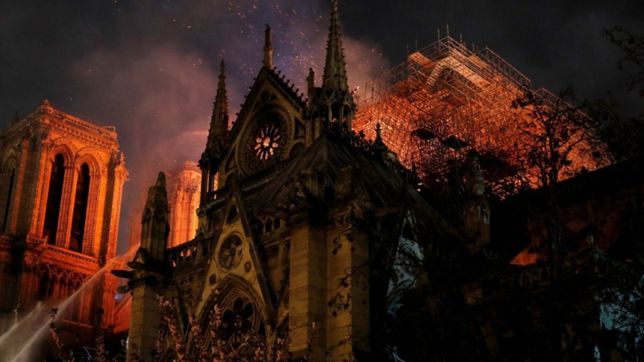 despues de notre dame, planean un sistema contra incendios en la catedral de la plata