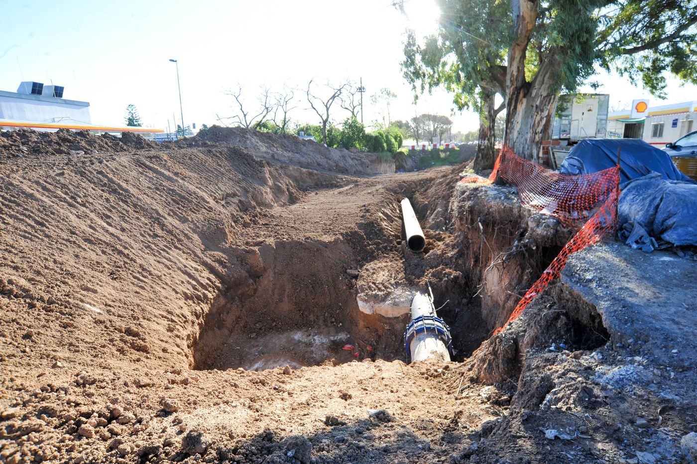 Las cinco obras que avanzan en el Gran La Plata para mejorar el servicio de agua  potable