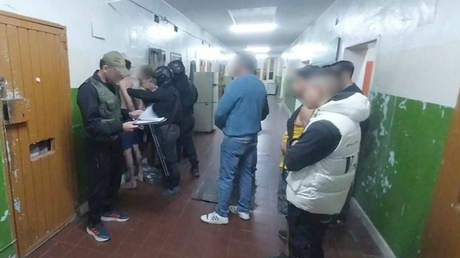 descubren que un preso en la plata lideraba una banda narco desde la carcel