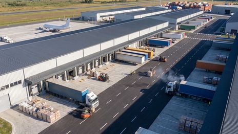 Alak acordó en China asistencia para el desarrollo del hub logístico en el aeropuerto de La Plata