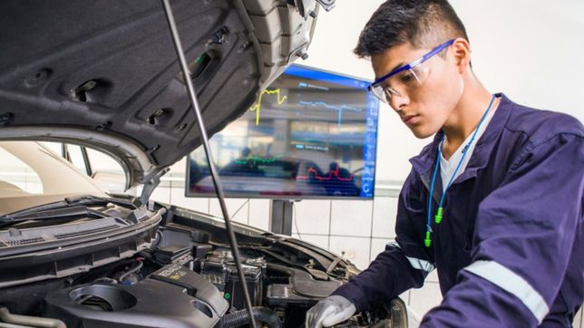 la guia completa de los cursos gratuitos que brinda la escuela de oficios de la unlp