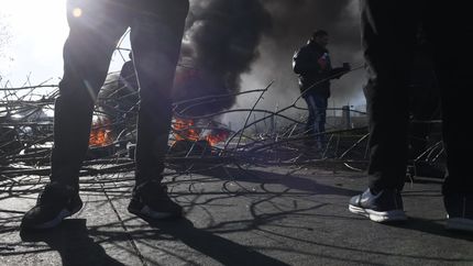 Taxistas y remiseros volvieron a protestar por la falta de GNC en La Plata y la región