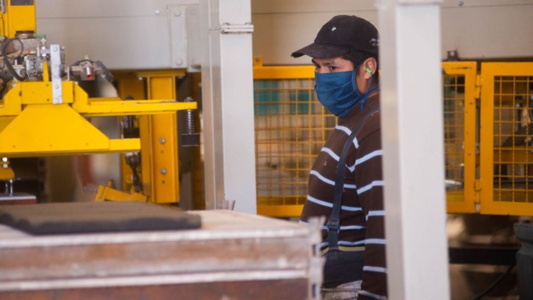 Más de 1.200 trabajadores volvieron al trabajo con la reapertura de industrias en La Plata