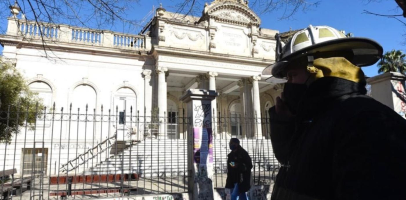 1595688698389.jpeg?x=11&y=45&width=1001&height=501&rotate=0&scaleX=1&scaleY=1&ow=1024&oh=682&&cw=1920&ch=950