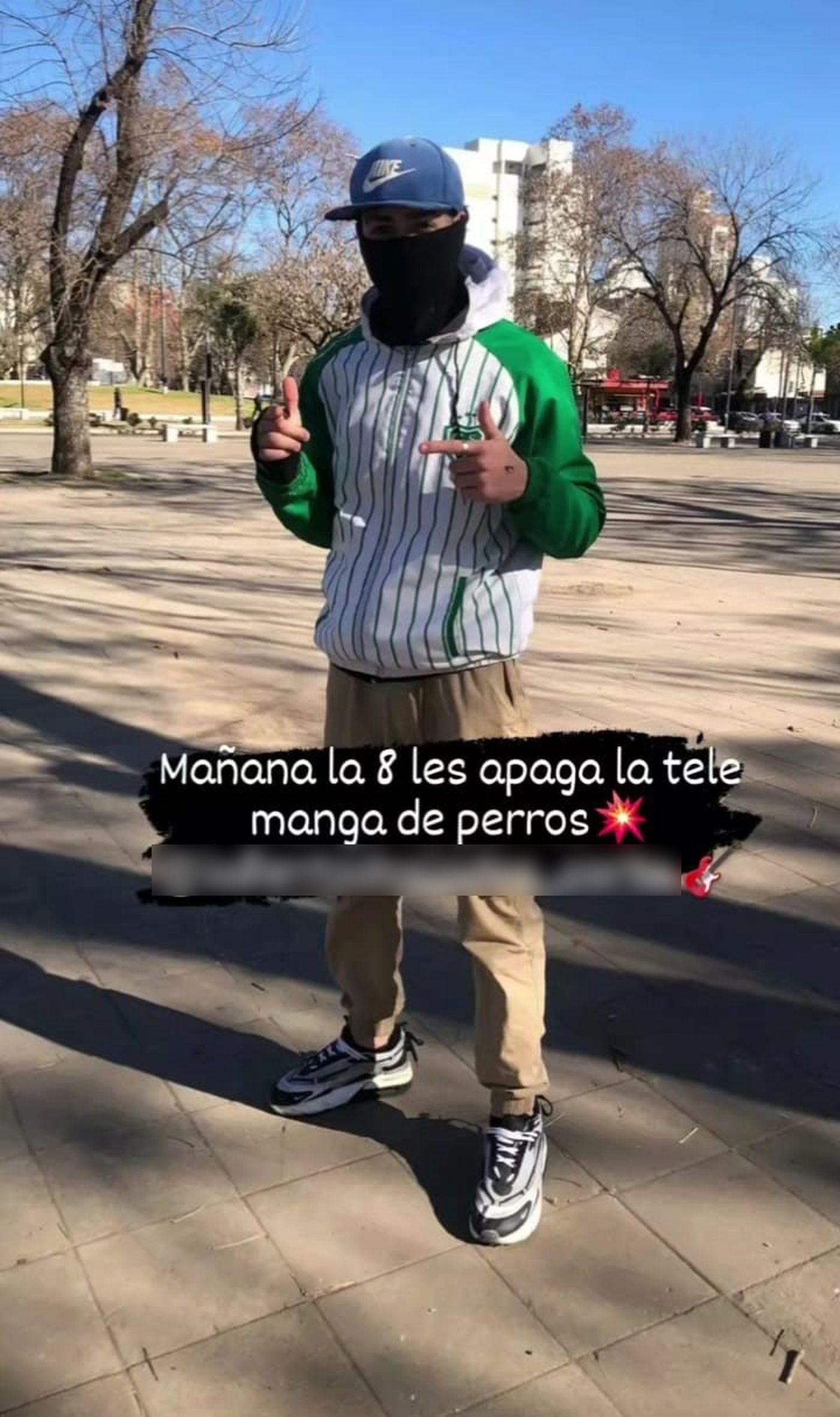Los jóvenes amenazan a sus compañeros con más golpizas a través de Instagram.