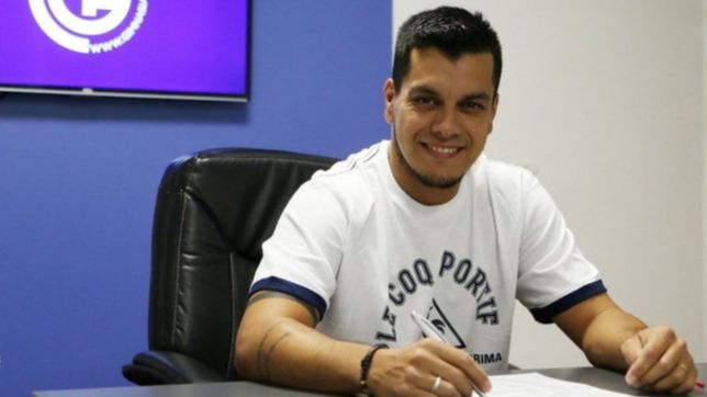 gimnasia sigue moviendo fichas en el mercado de pases y sumo a perez garcia