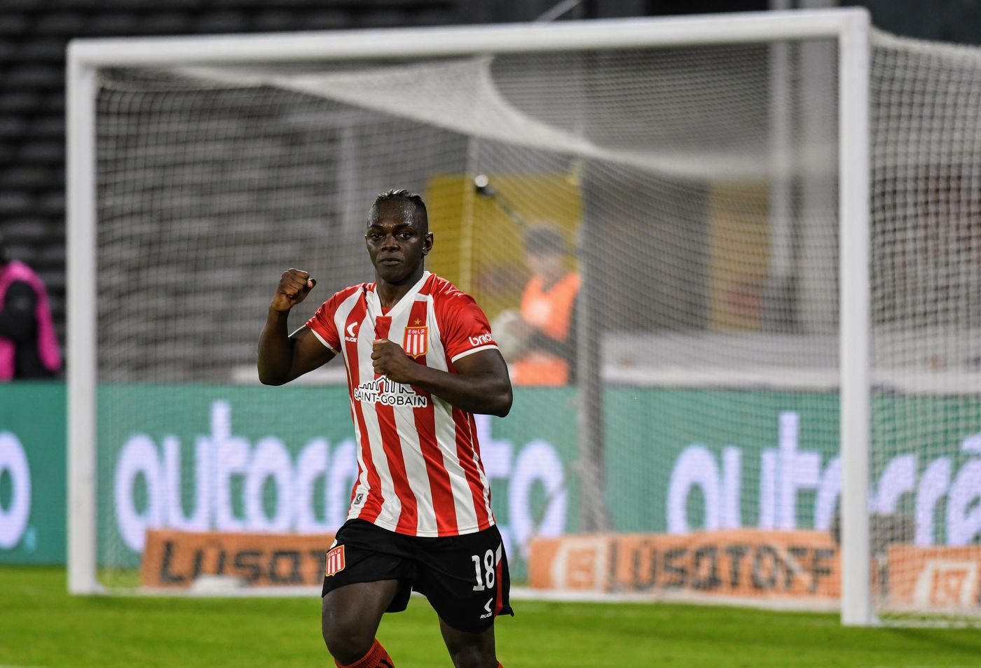 Estudiantes Boca Cetré.JPG