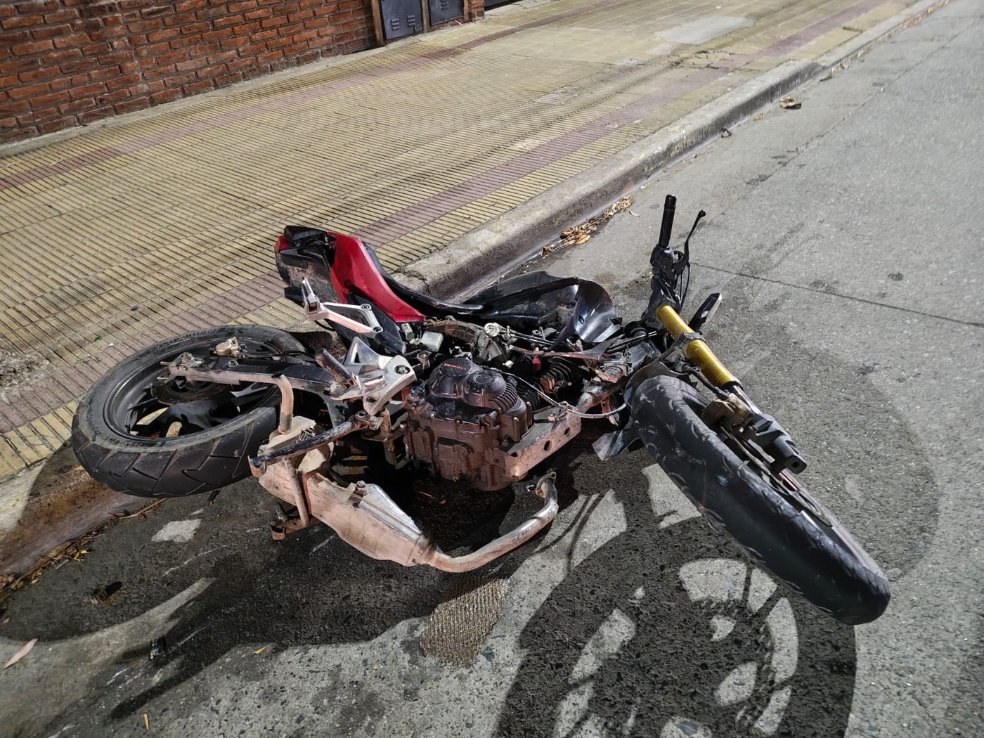 Accidente de moto camino centenario