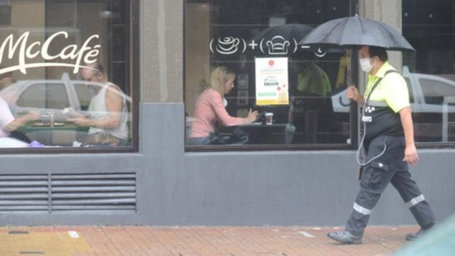 la semana cierra con niebla, humedad y mas lluvias en la plata