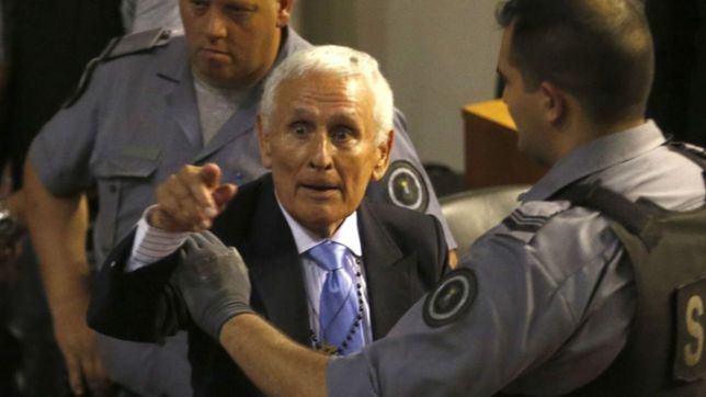 condenaron en la plata al represor etchecolatz por los crimenes en brigada san justo