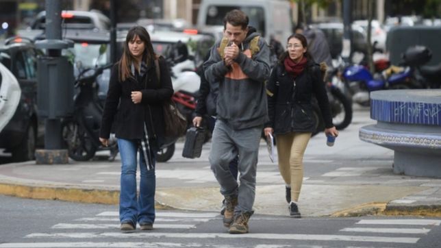 con mucho frio, nubes y chances de lloviznas, asi seguira el clima en la plata