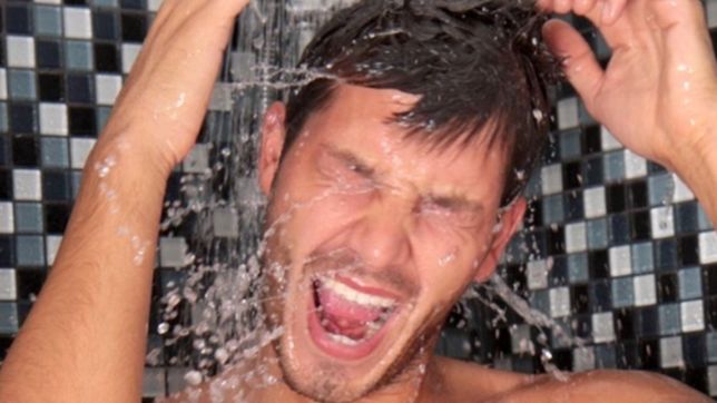 altera: se prohibio la venta y el uso de un shampoo y un bano de crema