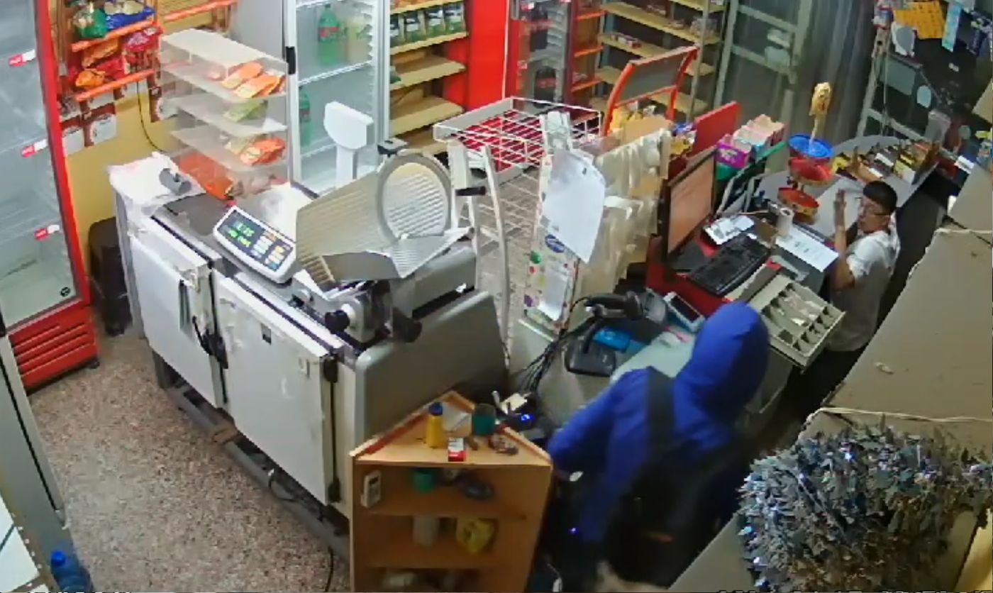 Robo en almacén de Berisso.jpg