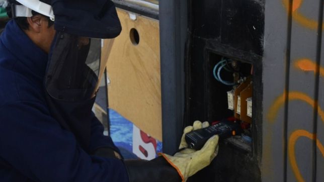 denunciaron penalmente a seis comercios que tenian conexiones electricas clandestinas