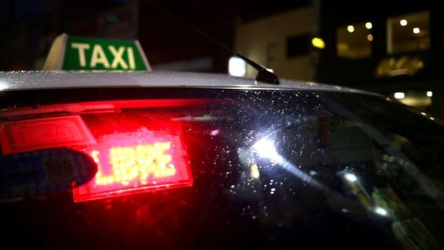 los taxistas de la plata reclaman por un nuevo aumento de las tarifas
