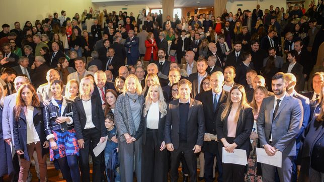 alak y kicillof, presentes en la asuncion de las nuevas autoridades del colegio de abogados