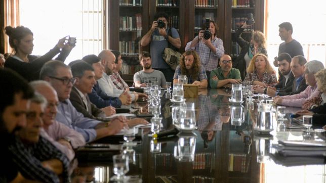 provincia le ofrecio un 11% a los estatales, pero piden el 20% de aumento