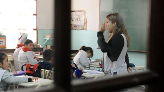 crece el conflicto tras el rechazo de los docentes a la oferta salarial del gobierno nacional
