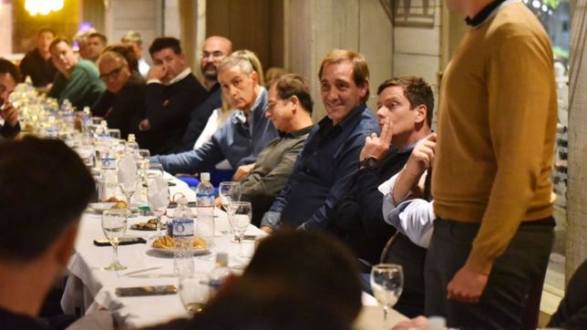 con garro a la cabeza, juntos conformo la mesa de campana para enfrentar al fdt