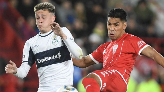 gimnasia dejo pasar una chance importante para despegarse del fondo y perdio con huracan