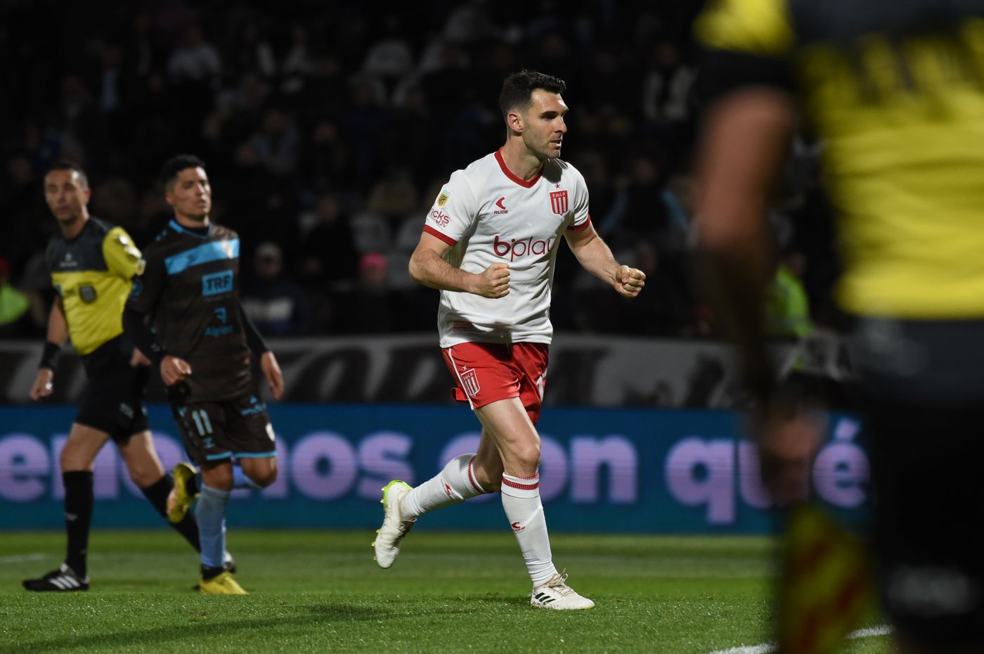 Platense Estudiantes Gol Boselli.JPG