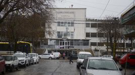 entro a robar a un edificio centrico, cayo al patio desde un balcon y no se mato de milagro entro a robar a un edificio centrico, cayo al patio desde un balcon y no se mato de milagro