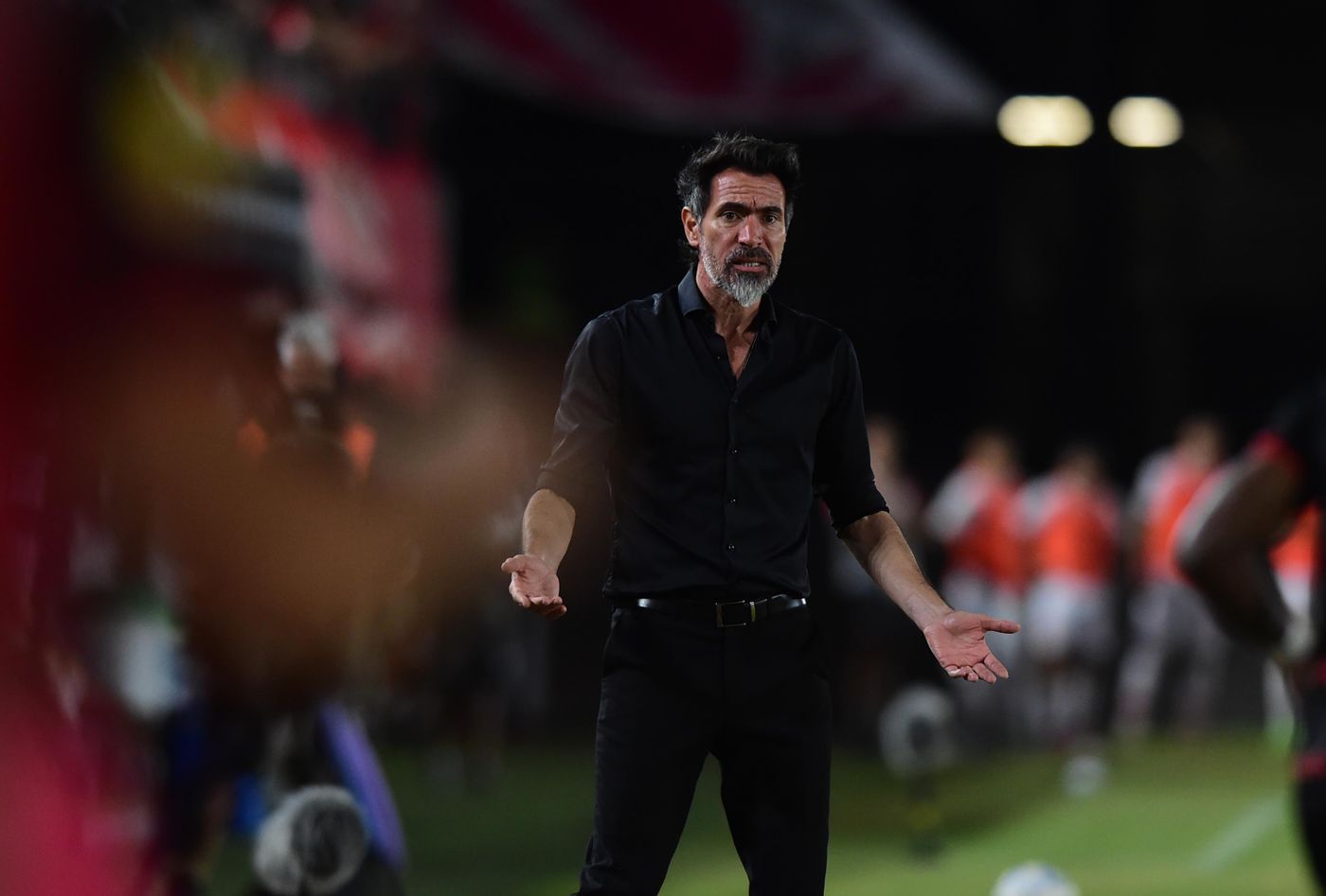 Estudiantes Argentinos Juniors Eduardo Domínguez (3).jpg