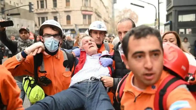 polemica reaccion de un exconcejal de la plata contra castagneto tras la represion en el congreso