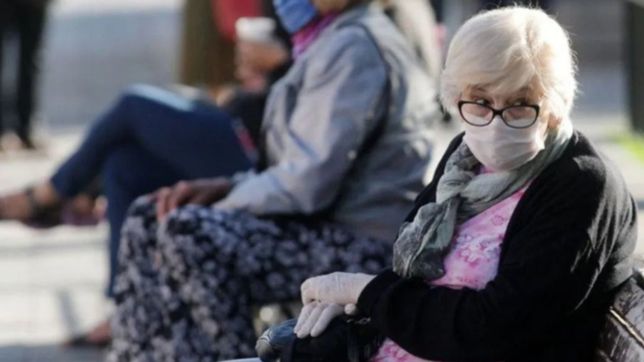 auh, jubilados, bonos y mas: asi quedo el calendario de cobro de la anses para abril