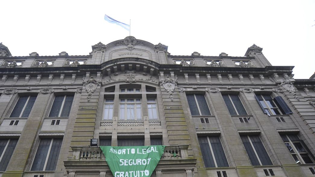 En otra muestra de apoyo, la UNLP realizará un Pañuelazo para pedir por el aborto legal