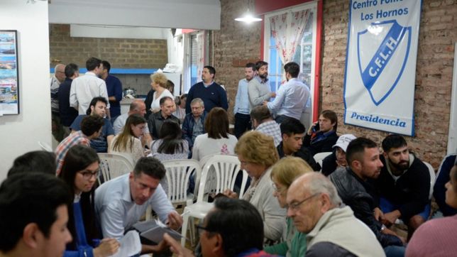 los vecinos de los hornos debatieron el codigo de convivencia con referentes de la comuna