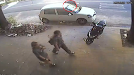 dejo el auto estacionado en diagonal 80, un ladron forzo la puerta y le robo a la vista de todos dejo el auto estacionado en diagonal 80, un ladron forzo la puerta y le robo a la vista de todos